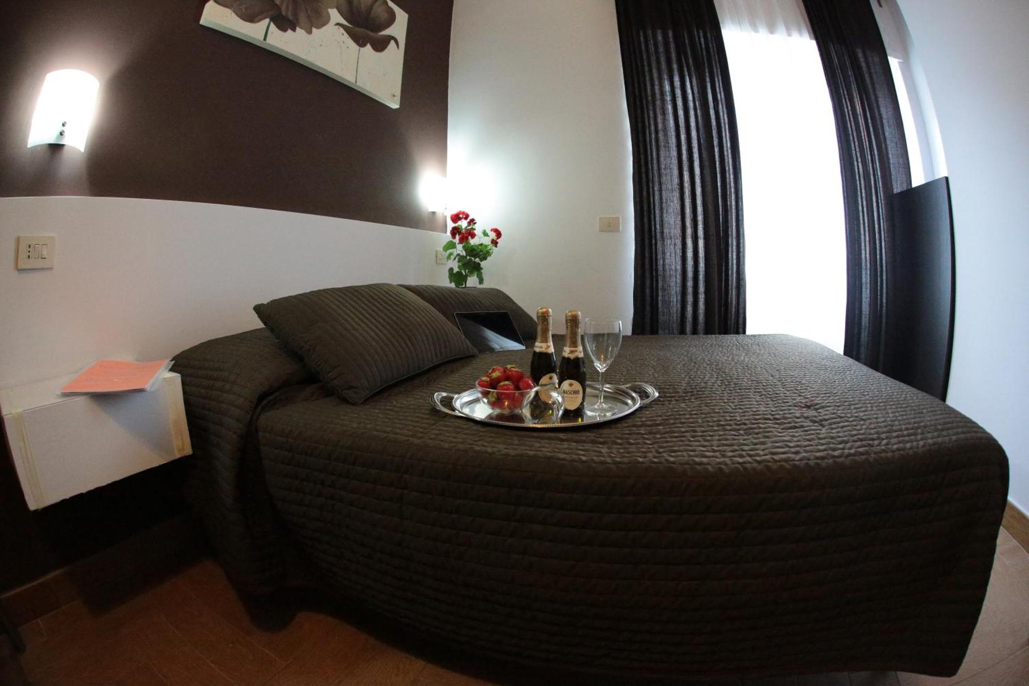 רומא Residence Morena מראה חיצוני תמונה